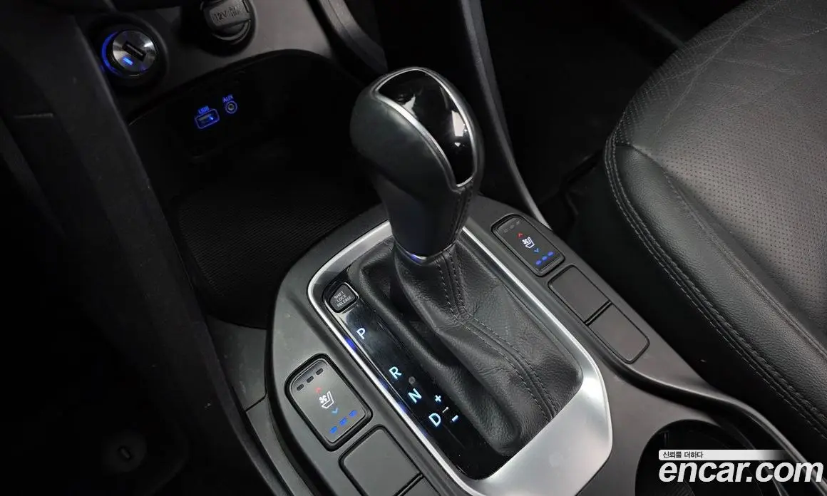 Hyundai Santa Fe 2017 2.0 автомат (гидро), фото 9