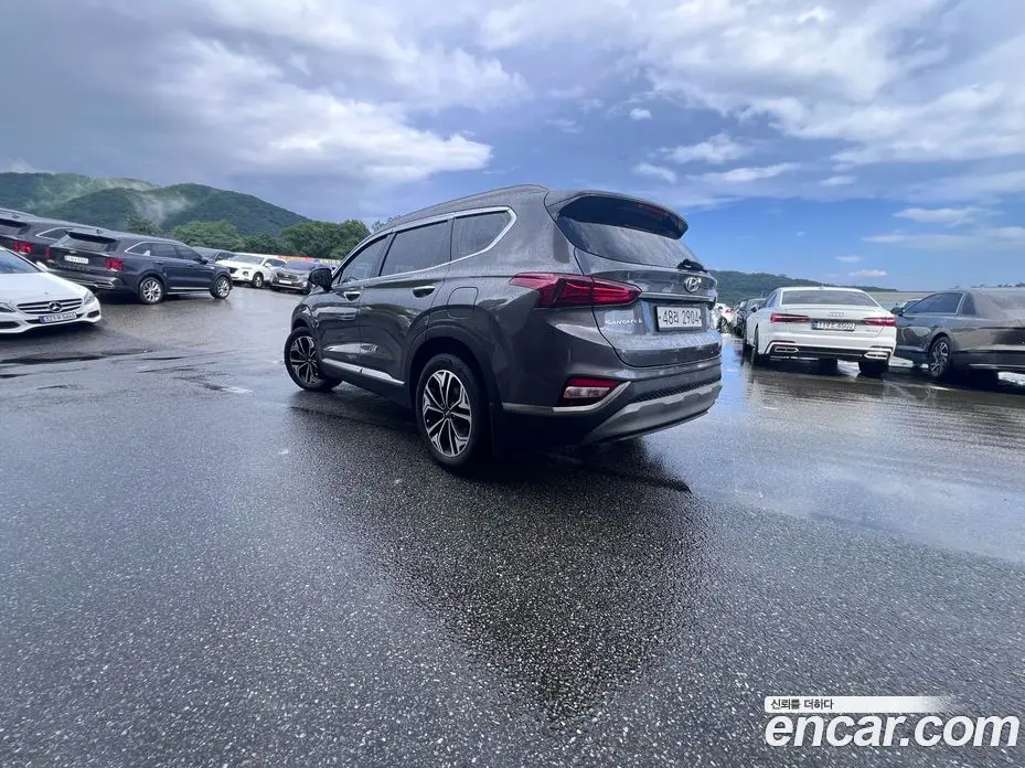 Hyundai Santa Fe 2018 2.0 автомат (гидро), фото 9