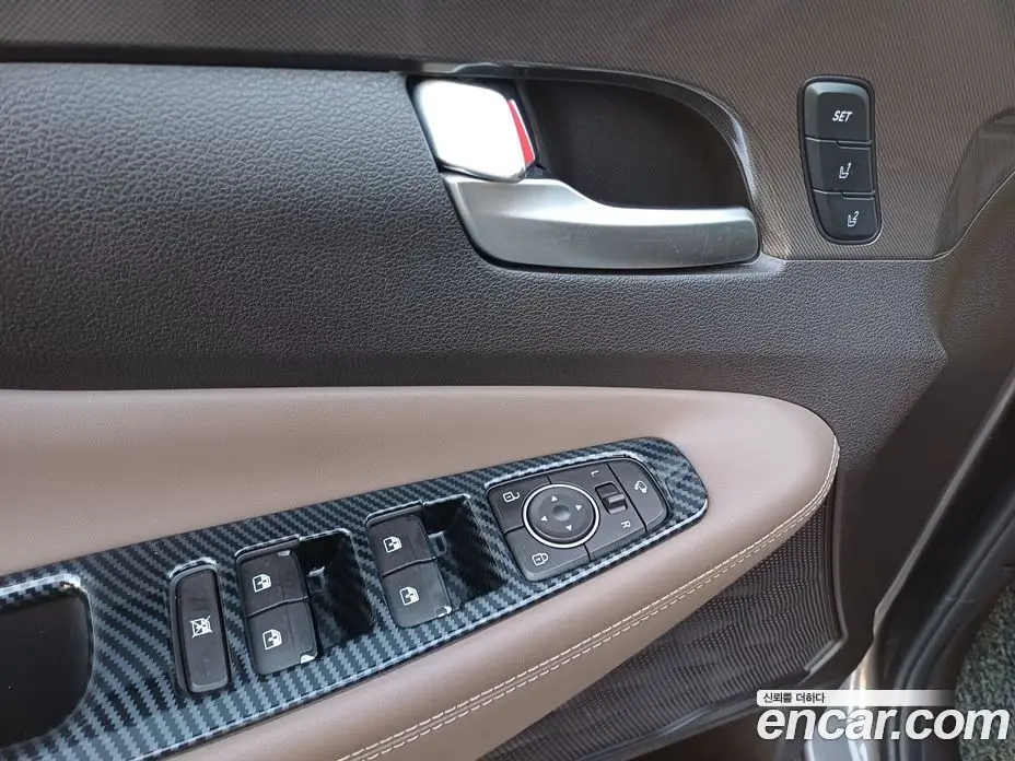 Hyundai Santa Fe 2018 2.0 автомат (гидро), фото 13