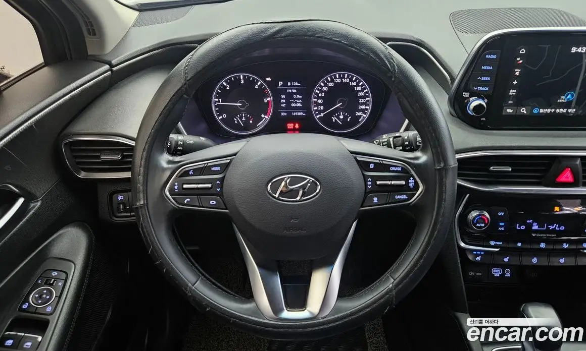 Hyundai Santa Fe 2018 2.0 автомат (гидро), фото 13