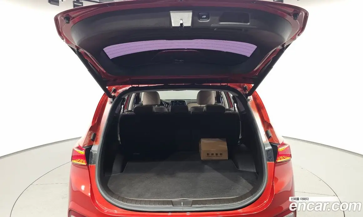 Hyundai Santa Fe 2019 2.0 автомат (гидро), фото 20 Hyundai Santa Fe 2019 2.0 автомат (гидро), фото 20