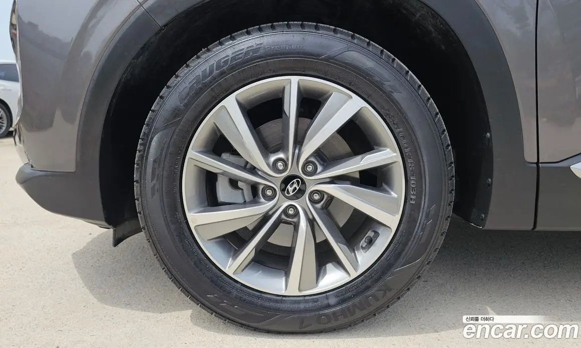 Hyundai Santa Fe 2020 2.0 автомат (гидро), фото 5