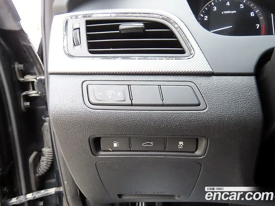 Hyundai Sonata 2014 2.0 автомат (гидро), фото 12