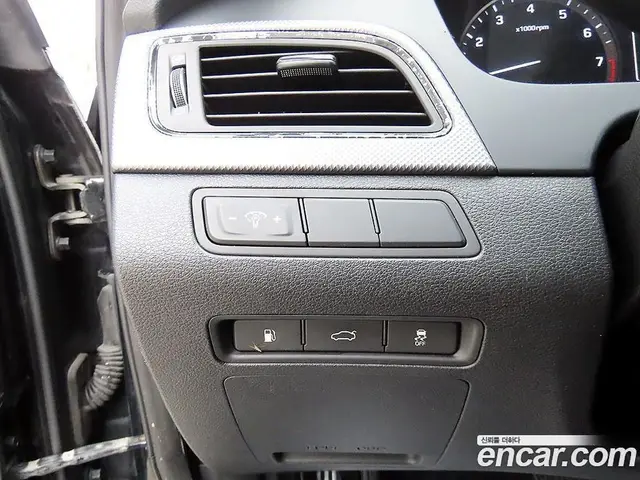 Hyundai Sonata 2014 2.0 автомат (гидро), миниатюра 12