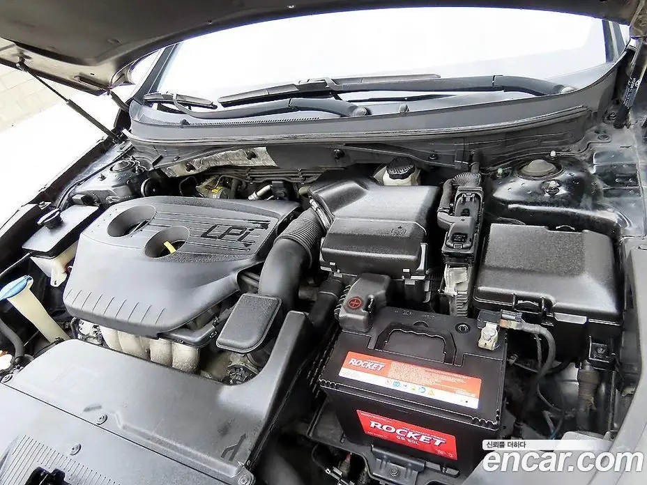 Hyundai Sonata 2014 2.0 автомат (гидро), фото 17