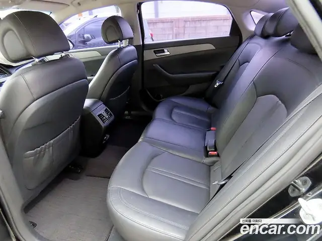 Hyundai Sonata 2014 2.0 автомат (гидро), миниатюра 6