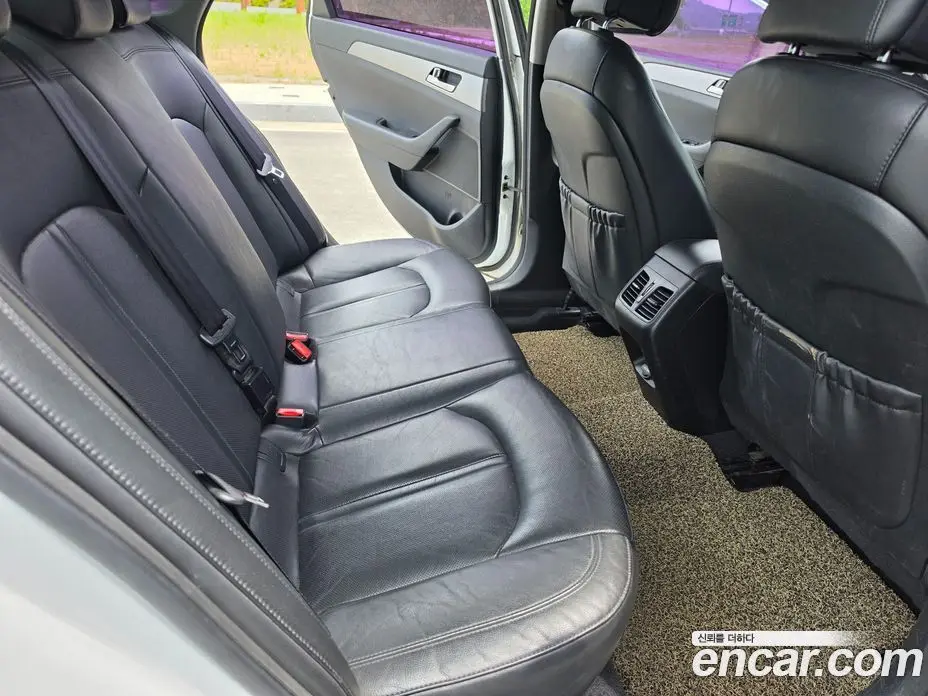 Hyundai Sonata 2015 2.0 автомат (гидро), фото 13 Hyundai Sonata 2015 2.0 автомат (гидро), фото 13