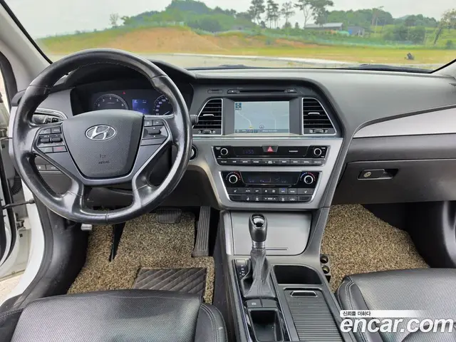 Hyundai Sonata 2015 2.0 автомат (гидро), миниатюра 9 Hyundai Sonata 2015 2.0 автомат (гидро), миниатюра 9