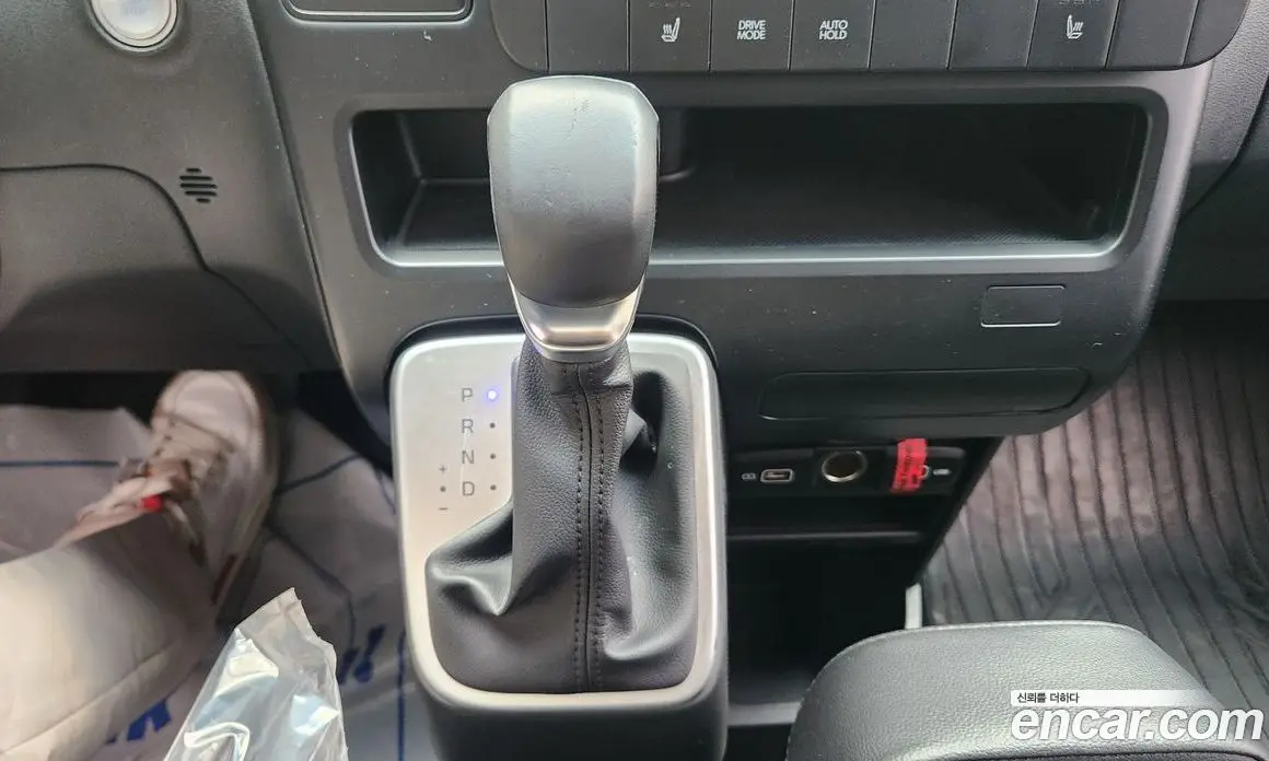 Hyundai Staria 2021 2.2 автомат (гидро), фото 12