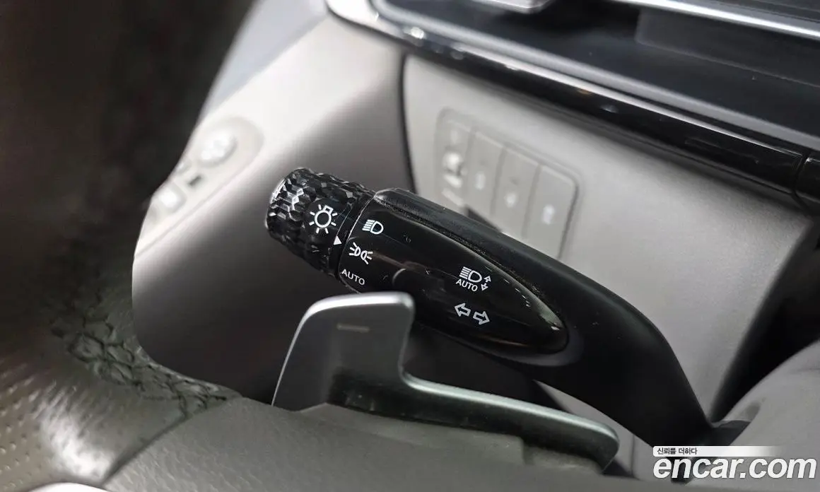 Hyundai Staria 2022 2.2 автомат (гидро), фото 17