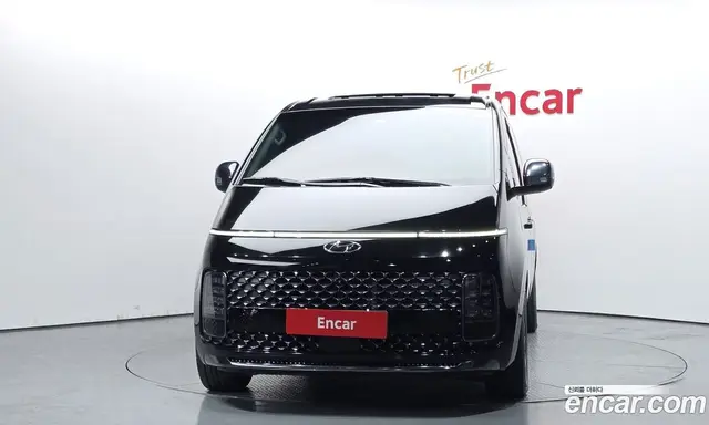 Hyundai Staria 2022 2.2 автомат (гидро), миниатюра 3