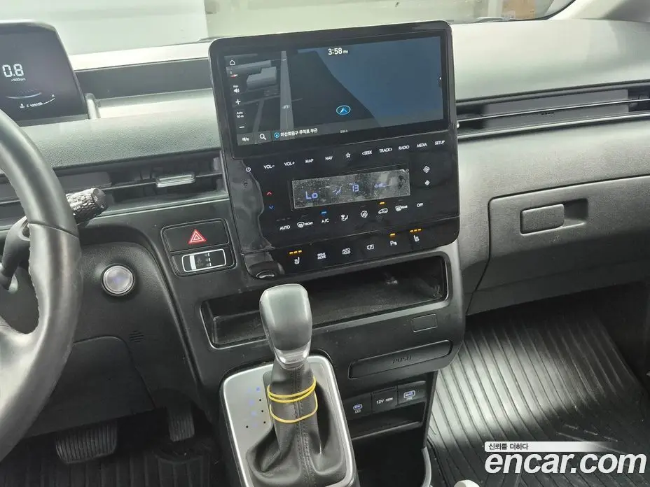 Hyundai Staria 2025 2.2 автомат (гидро), фото 12