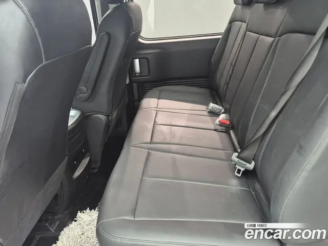 Hyundai Staria 2025 2.2 автомат (гидро), миниатюра 8