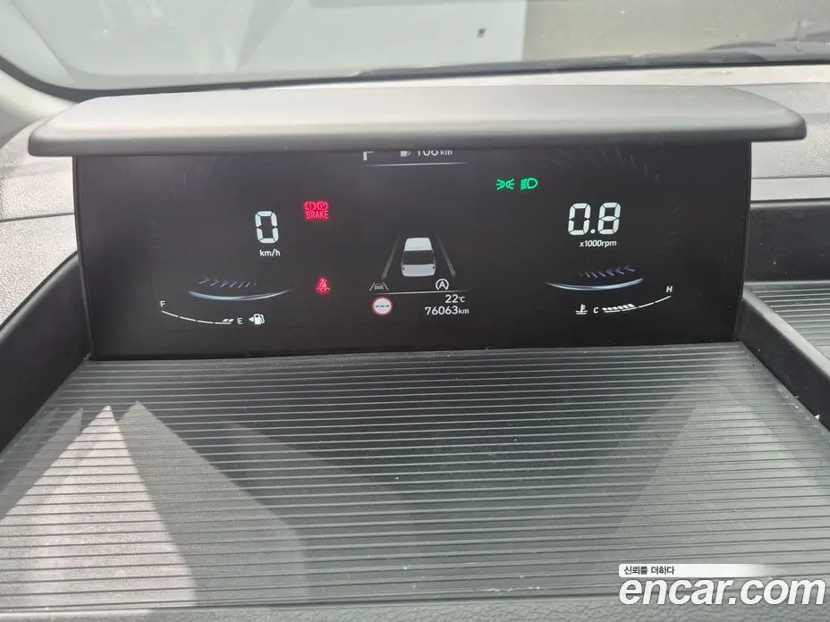 Hyundai Staria 2025 2.2 автомат (гидро), фото 10