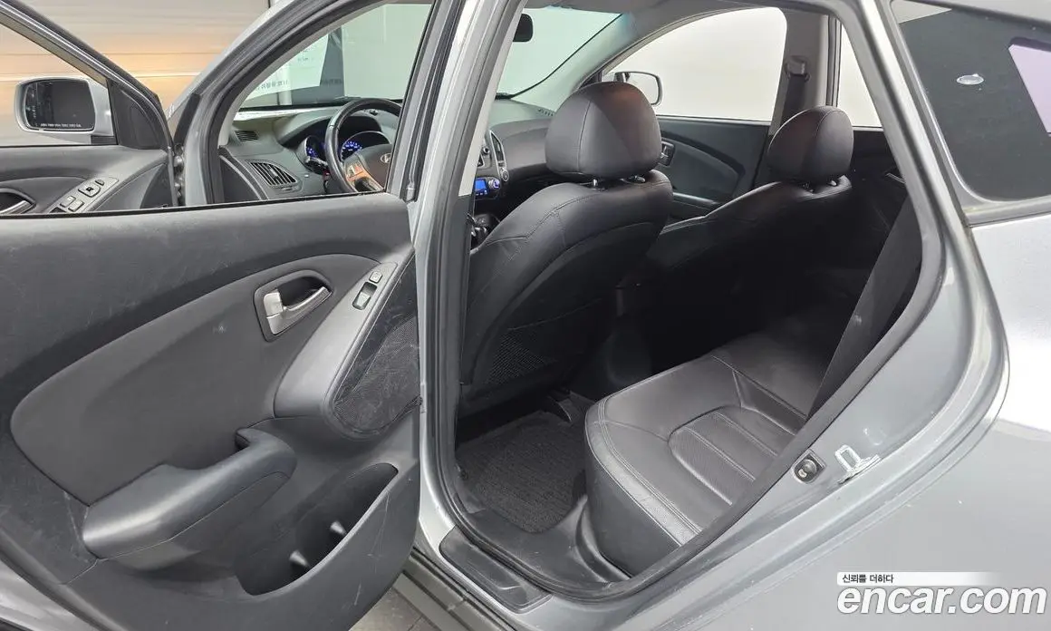 Hyundai Tucson 2009 2.0 автомат (гидро), фото 11 Hyundai Tucson 2009 2.0 автомат (гидро), фото 11