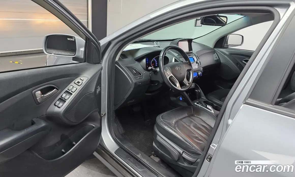Hyundai Tucson 2009 2.0 автомат (гидро), фото 10 Hyundai Tucson 2009 2.0 автомат (гидро), фото 10