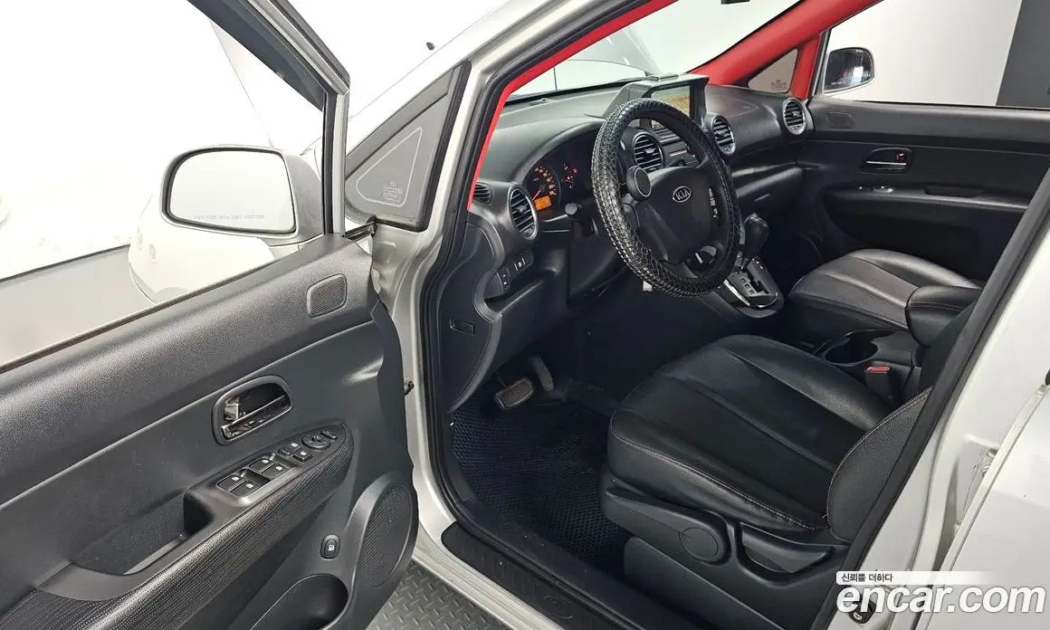 Kia Carens 2012 2.0 автомат (гидро), фото 10
