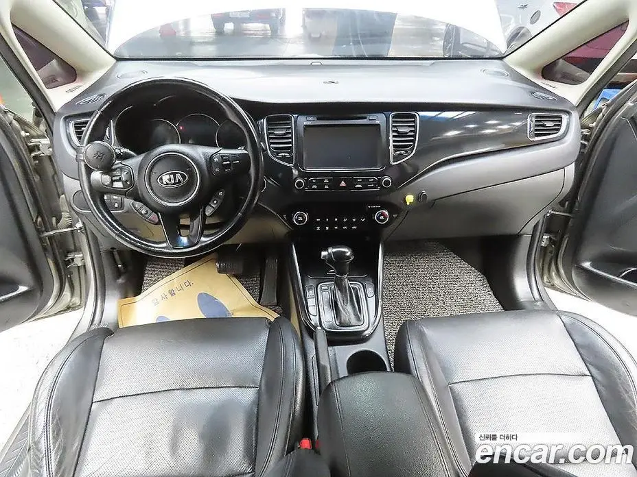 Kia Carens 2014 1.7 автомат (гидро), фото 11