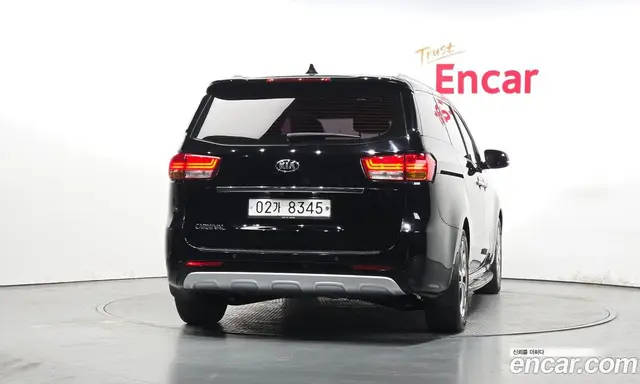 Kia Carnival 2016 2.2 автомат (гидро), миниатюра 4 Kia Carnival 2016 2.2 автомат (гидро), миниатюра 4