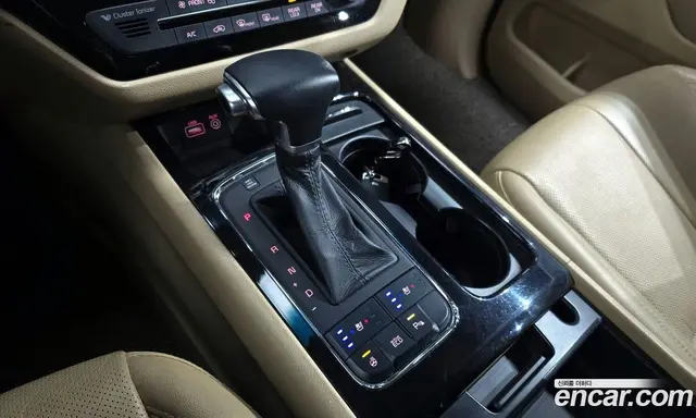 Kia Carnival 2016 2.2 автомат (гидро), миниатюра 9 Kia Carnival 2016 2.2 автомат (гидро), миниатюра 9