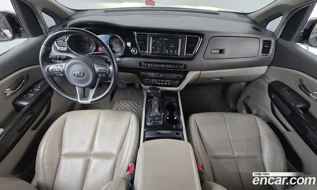 Kia Carnival 2017 2.2 автомат (гидро), миниатюра 7 Kia Carnival 2017 2.2 автомат (гидро), миниатюра 7