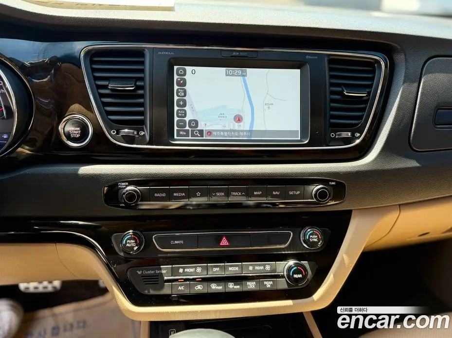 Kia Carnival 2020 2.2 автомат (гидро), фото 12 Kia Carnival 2020 2.2 автомат (гидро), фото 12
