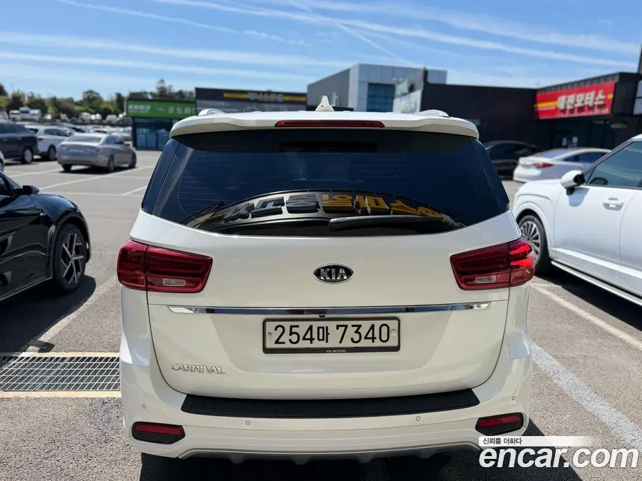 Kia Carnival 2020 2.2 автомат (гидро), фото 4 Kia Carnival 2020 2.2 автомат (гидро), фото 4
