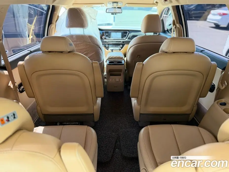 Kia Carnival 2020 2.2 автомат (гидро), фото 6 Kia Carnival 2020 2.2 автомат (гидро), фото 6