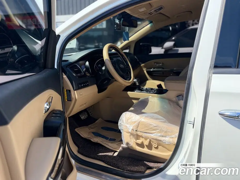 Kia Carnival 2020 2.2 автомат (гидро), фото 10 Kia Carnival 2020 2.2 автомат (гидро), фото 10