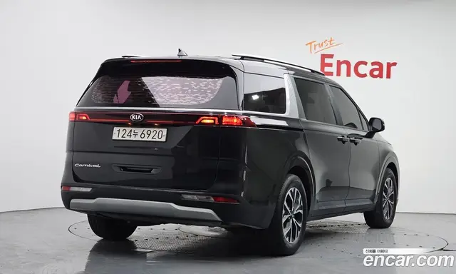 Kia Carnival 2020 2.2 автомат (гидро), миниатюра 2
