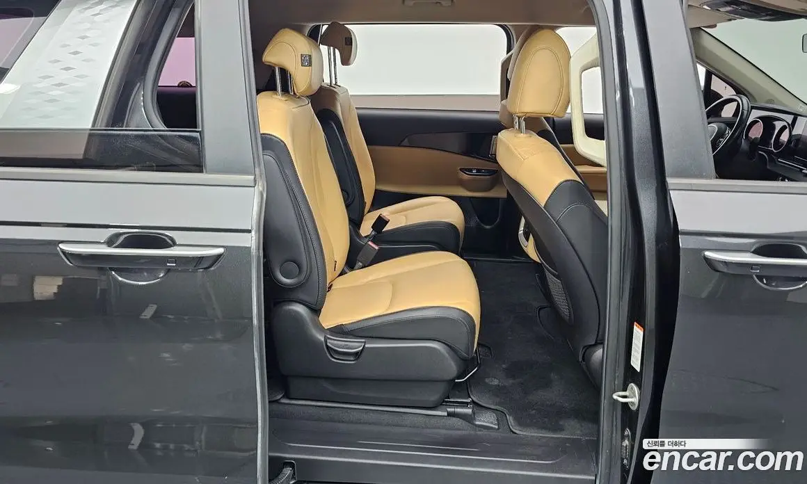 Kia Carnival 2020 2.2 автомат (гидро), фото 11