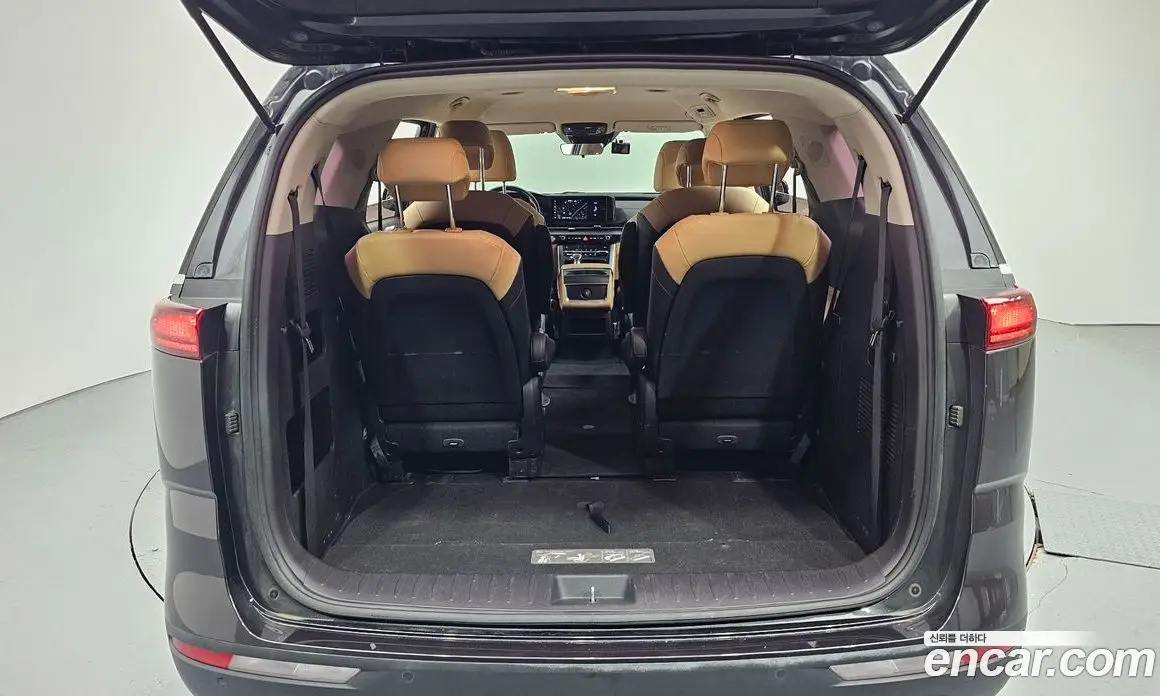 Kia Carnival 2020 2.2 автомат (гидро), фото 20