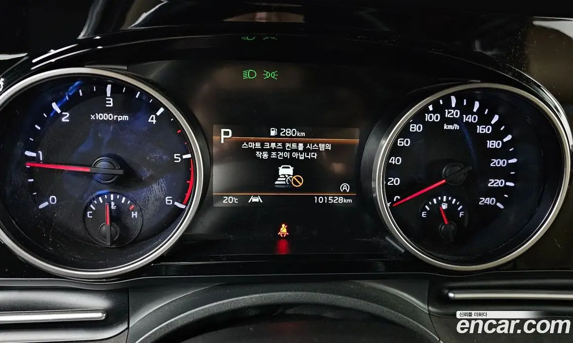 Kia Carnival 2020 2.2 автомат (гидро), фото 8