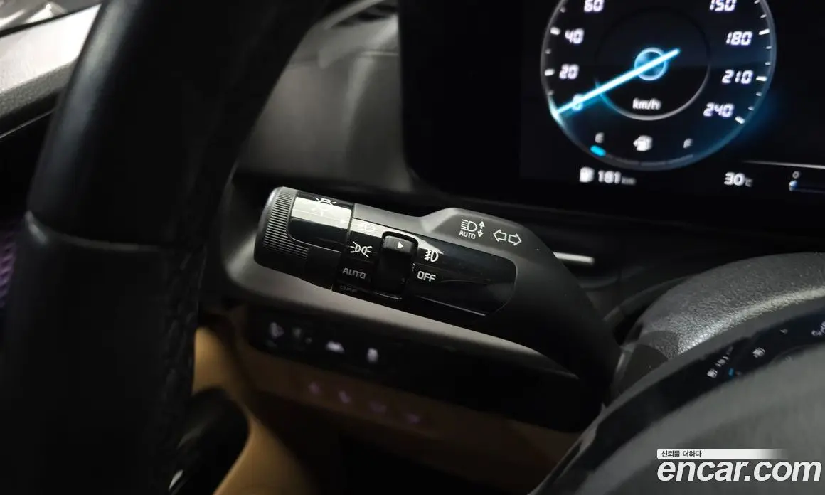 Kia Carnival 2020 2.2 автомат (гидро), фото 16 Kia Carnival 2020 2.2 автомат (гидро), фото 16