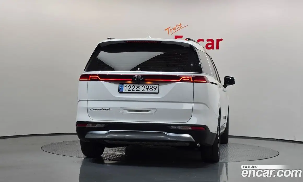 Kia Carnival 2020 2.2 автомат (гидро), фото 4 Kia Carnival 2020 2.2 автомат (гидро), фото 4