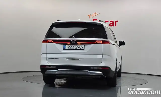Kia Carnival 2020 2.2 автомат (гидро), миниатюра 4 Kia Carnival 2020 2.2 автомат (гидро), миниатюра 4