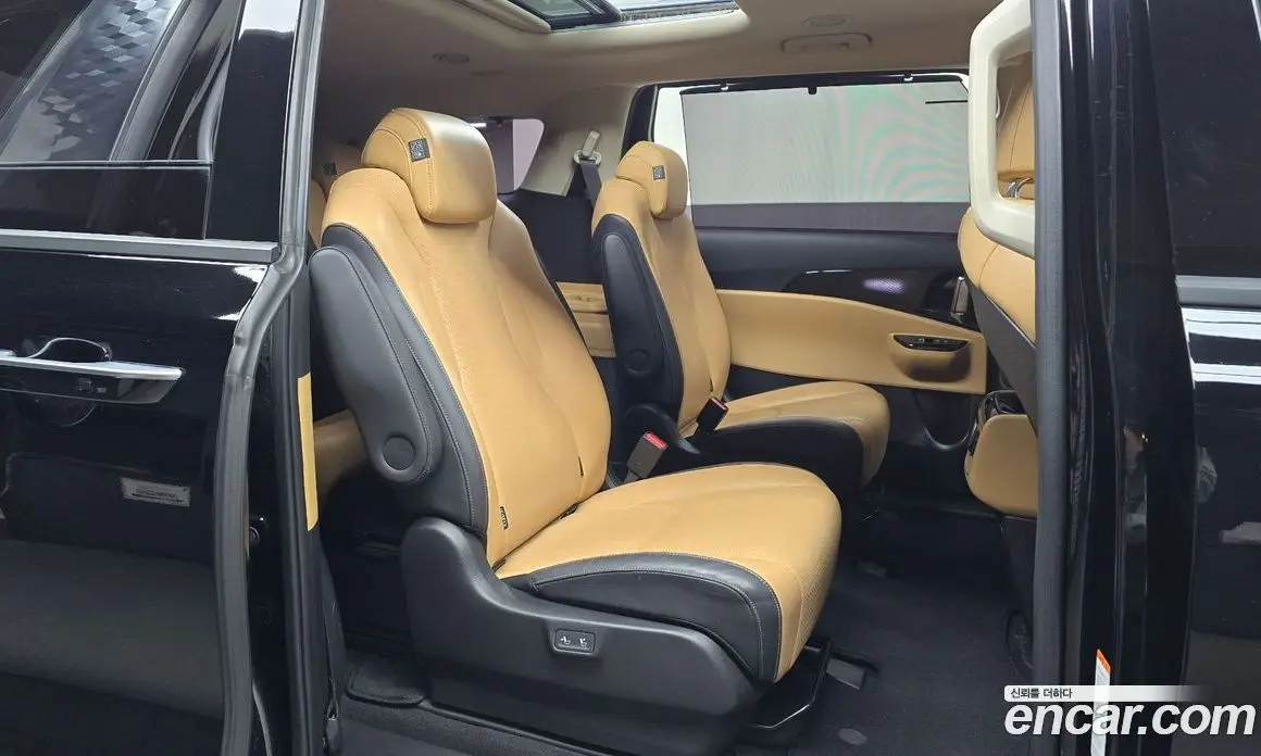 Kia Carnival 2021 2.2 автомат (гидро), фото 12