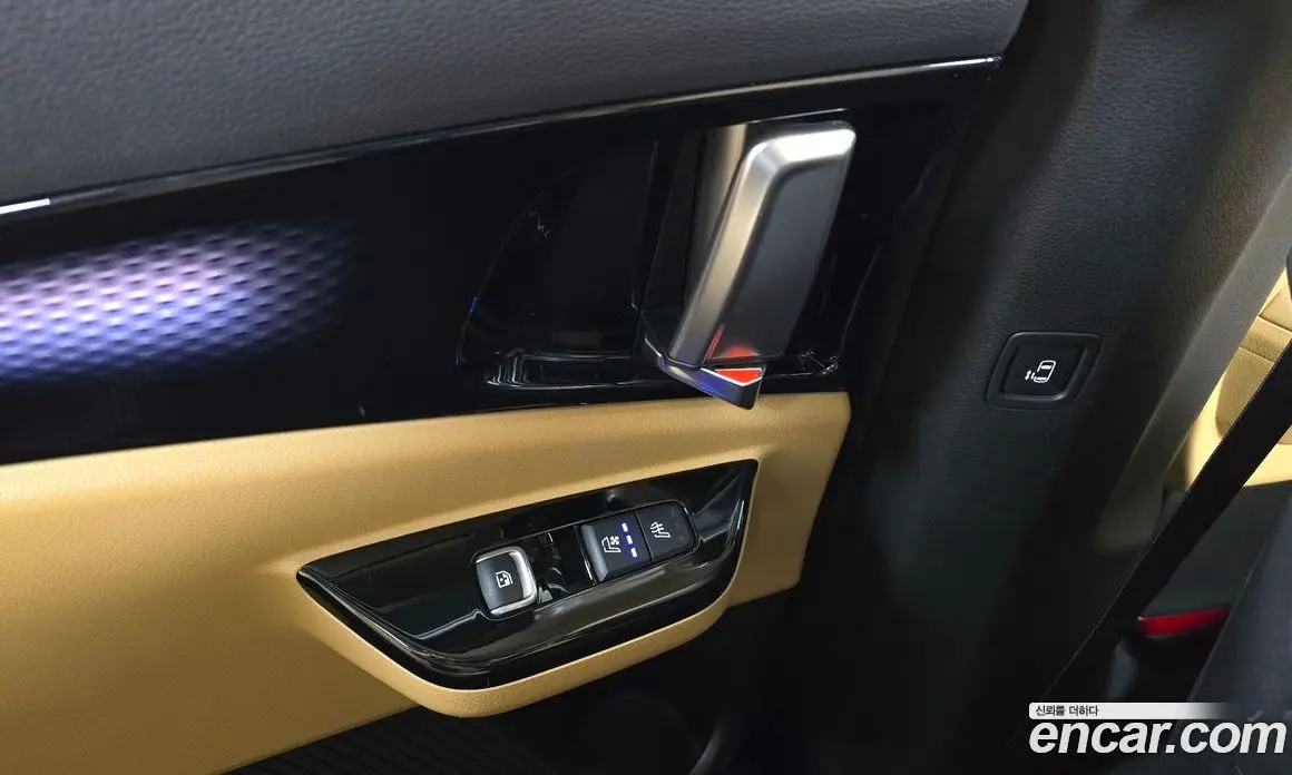 Kia Carnival 2021 2.2 автомат (гидро), фото 19