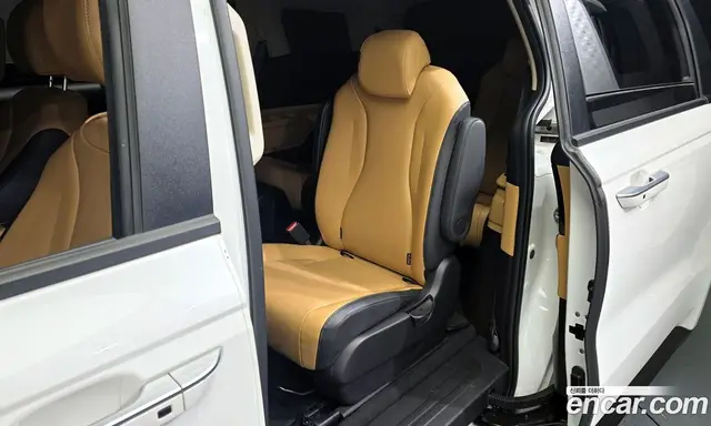 Kia Carnival 2022 2.2 автомат (гидро), миниатюра 11