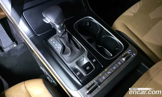 Kia Carnival 2022 2.2 автомат (гидро), миниатюра 9