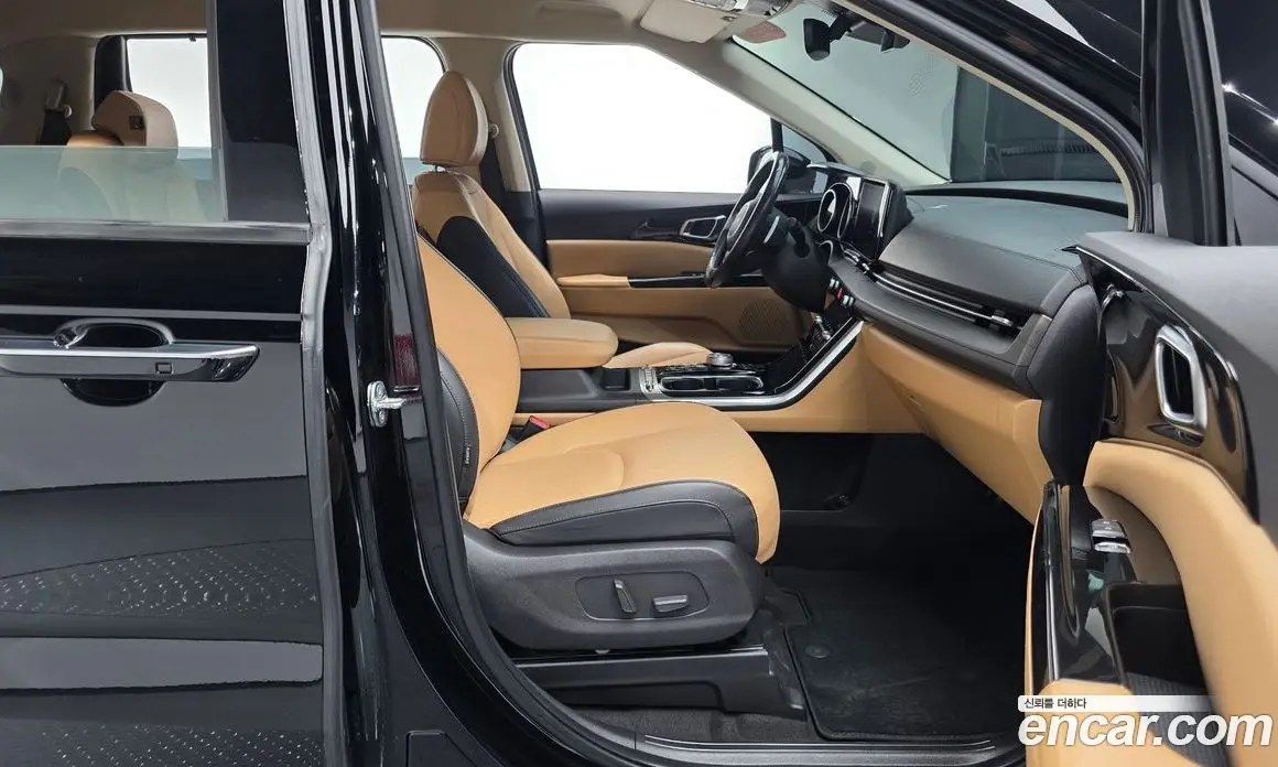 Kia Carnival 2023 2.2 автомат (гидро), фото 9