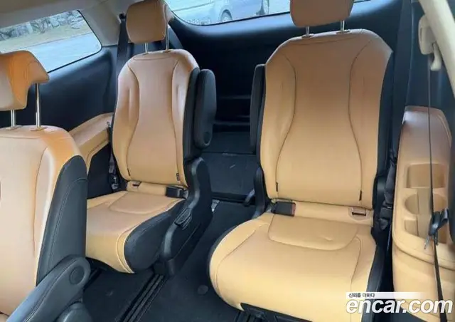 Kia Carnival 2023 2.2 автомат (гидро), миниатюра 12