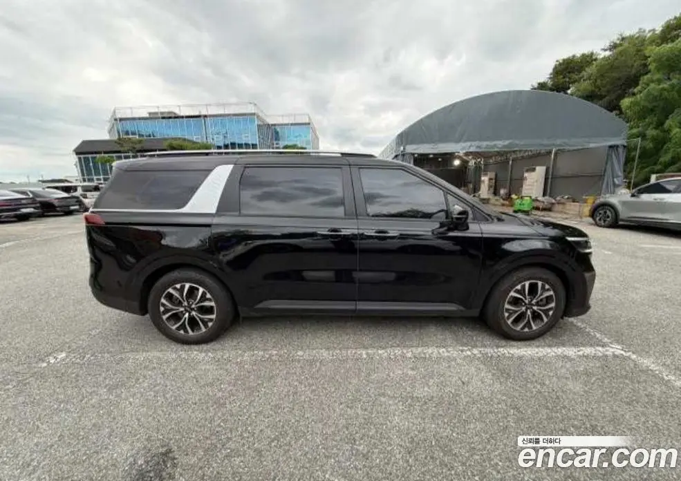Kia Carnival 2023 2.2 автомат (гидро), фото 13