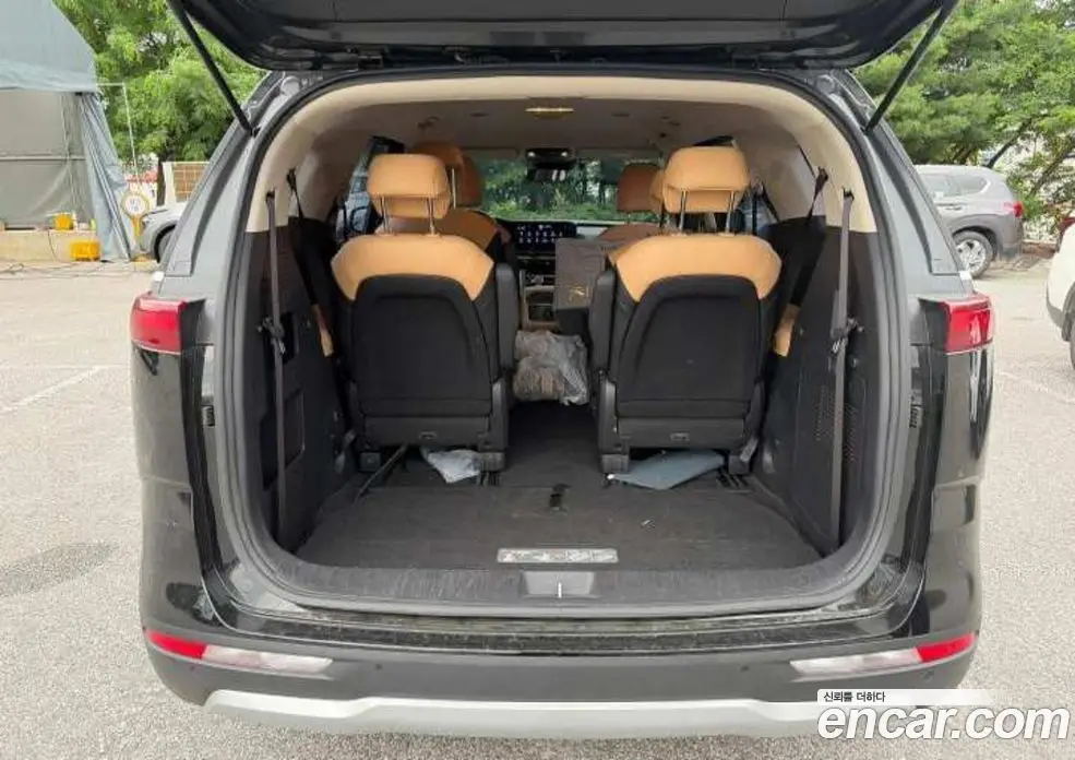 Kia Carnival 2023 2.2 автомат (гидро), фото 9