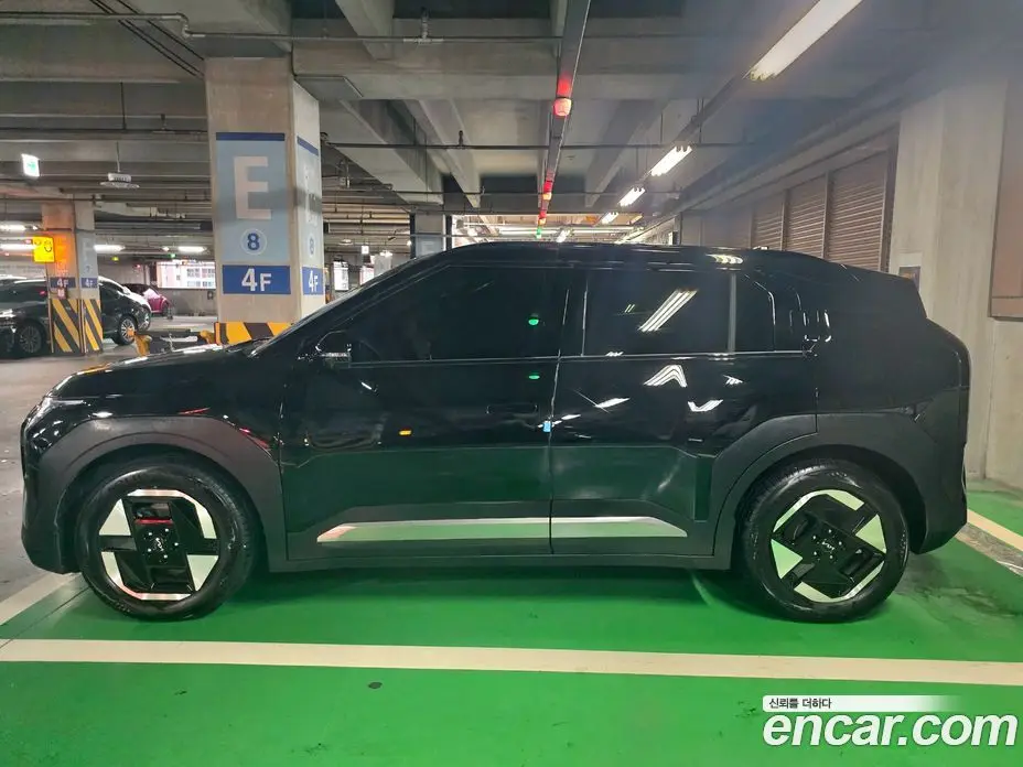 Kia EV3 2024 1.0 автомат (гидро), фото 3 Kia EV3 2024 1.0 автомат (гидро), фото 3