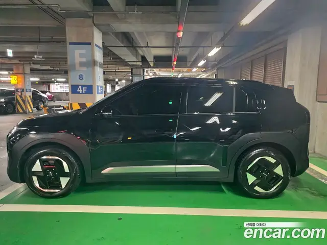 Kia EV3 2024 1.0 автомат (гидро), миниатюра 3 Kia EV3 2024 1.0 автомат (гидро), миниатюра 3