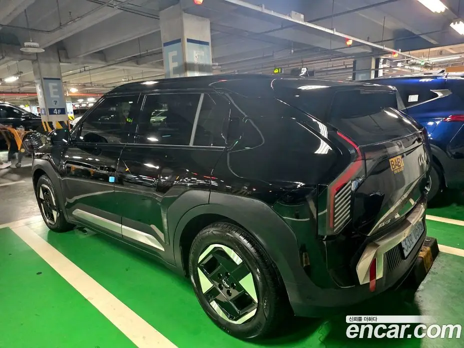 Kia EV3 2024 1.0 автомат (гидро), фото 6 Kia EV3 2024 1.0 автомат (гидро), фото 6