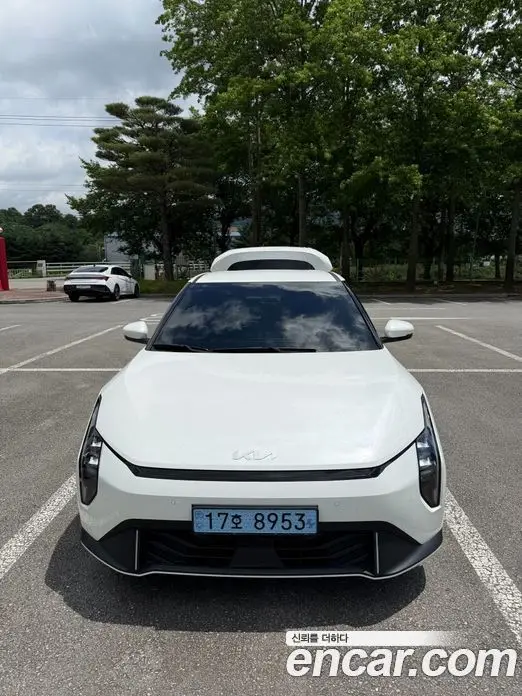 Kia EV4 2026 автомат (гидро), фото 1 Kia EV4 2026 автомат (гидро), фото 1