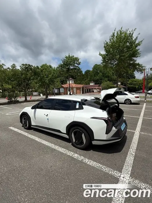 Kia EV4 2026 автомат (гидро), миниатюра 4 Kia EV4 2026 автомат (гидро), миниатюра 4