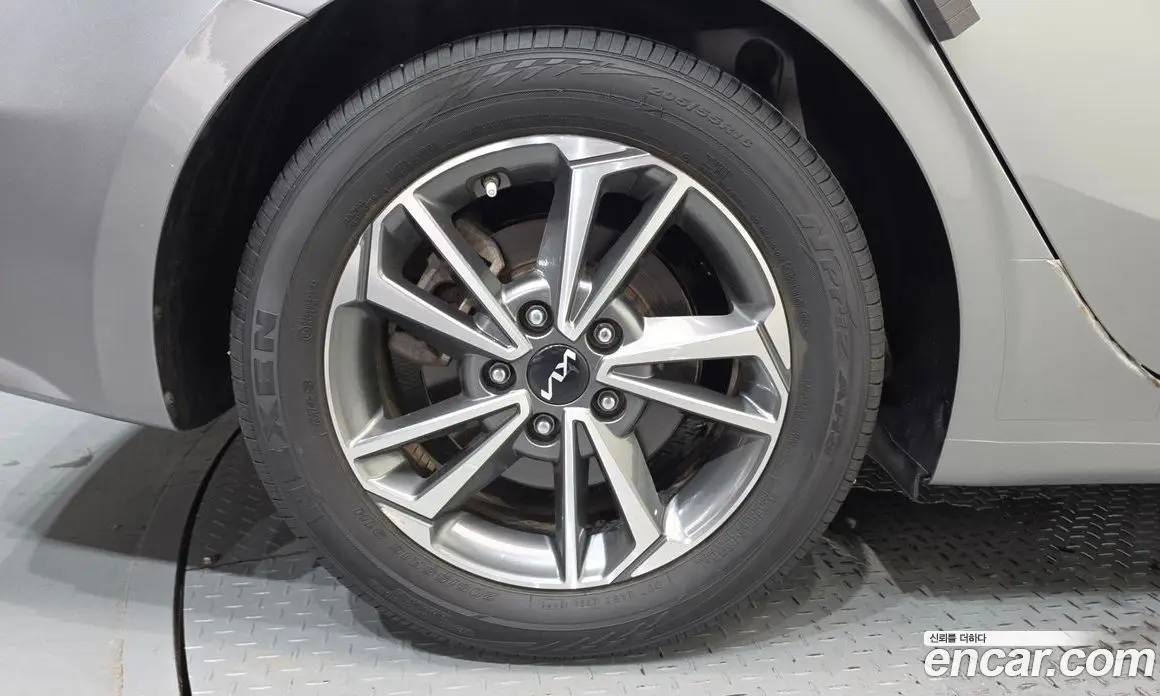 Kia K3 2023 1.6 автомат (гидро), фото 5 Kia K3 2023 1.6 автомат (гидро), фото 5